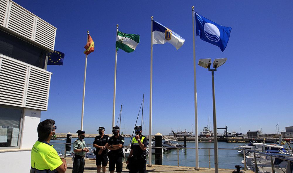 Los puertos andaluces reciben 21 banderas azules, una más que en la anterior temporada