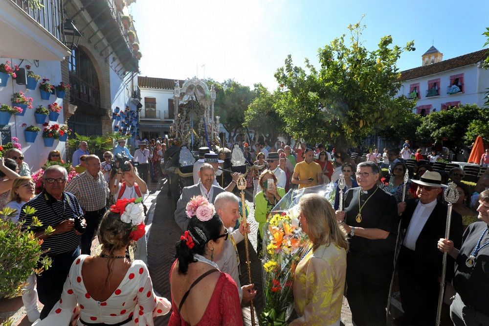 La Hermandad del Rocío de Marbella sale hacia Almonte
