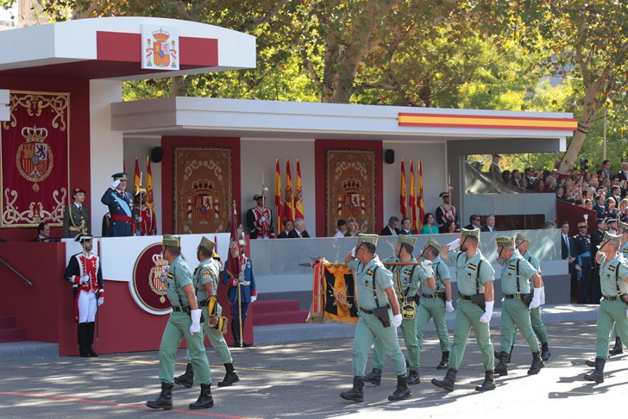 Los reyes, acompañados de la princesa de Asturias, presiden los actos por el Día de la Fiesta Nacional
